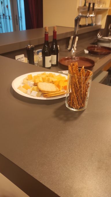 Snacks zwischen den Weinen